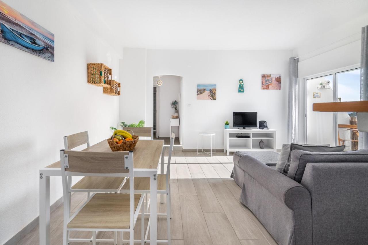 Apartamento Cor Do Mar - Sunny, Clean And Spacious Apartment With Sea View, In Alvor - Very Close Walking Distance To The Beach And Alvor Village Extérieur photo
