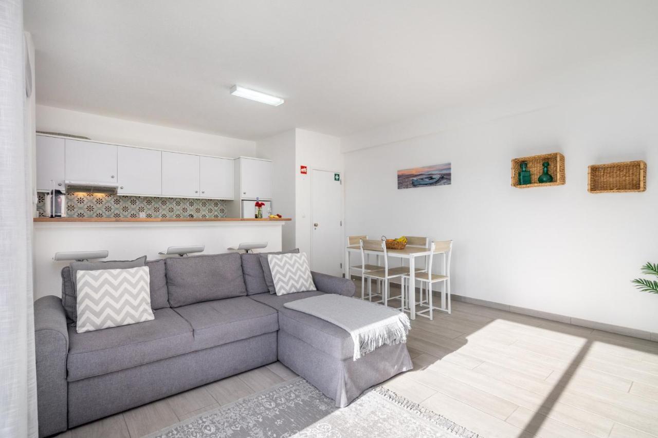 Apartamento Cor Do Mar - Sunny, Clean And Spacious Apartment With Sea View, In Alvor - Very Close Walking Distance To The Beach And Alvor Village Extérieur photo